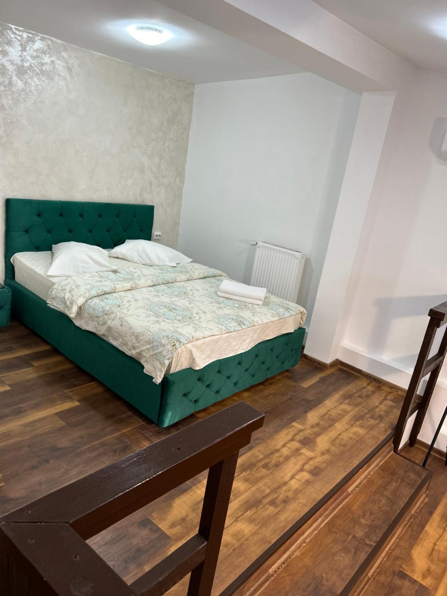 Romana Boutique بوخارست المظهر الخارجي الصورة